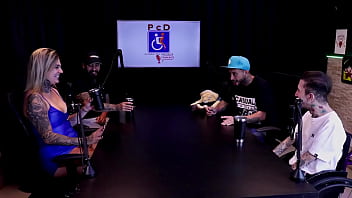 Estão a anos casados daria a bunda por r$ 500 00 e levou uma menina pra casa pra fazer sexo a três mas casal dna watch sheer red