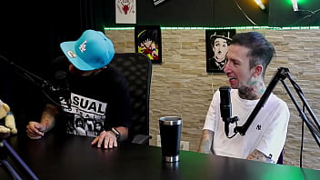 Estão a anos casados daria a bunda por r$ 500 00 e levou uma menina pra casa pra fazer sexo a três mas casal dna watch sheer red