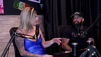 Estão a anos casados daria a bunda por r$ 500 00 e levou uma menina pra casa pra fazer sexo a três mas casal dna watch sheer red