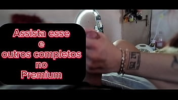 Largou o vídeo game para bater uma gostosa pra mim