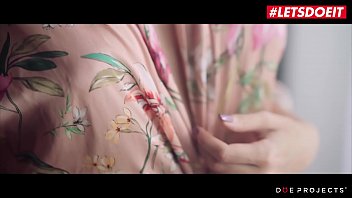 Letsdoeit redhead caomei bala needs milk for cereals