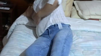 I pull up my jeans so that my stepson can cum in my ass several times i love his handjobs in my ass