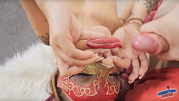 Amazing babe perfect ass busty latina giving a sexy blowjob