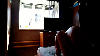 Milf masturbates man peeps