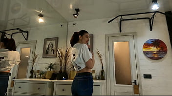 The wife came home after shopping and in a sex game showed her husband all the outfits and in gratitude made a gentle blowjob she licked the tip of his penis sucked eggs and allowed to finish a mouthful of sperm