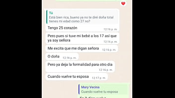 La vecina mary le encanta que la ponga en 4