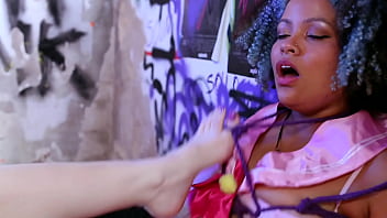 Bbw lesbian having pussy stretched by monster dildo