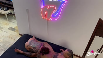 Camera de segurança flagra casal transando