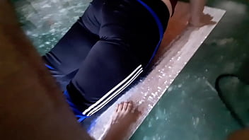 Cuando Tu Profesor De Yoga No Es Profesional Y Se Calienta Cuando Te Ve Haciendo Las Posiciones Todo Termina En Sexo thumbnail