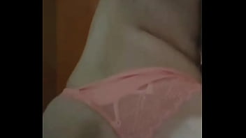 Usei um plug anal e me acabei de rebolar