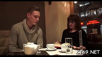 Hawt bitch gets naked and starts enjoying the heartless sex