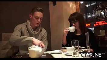 Hawt bitch gets naked and starts enjoying the heartless sex