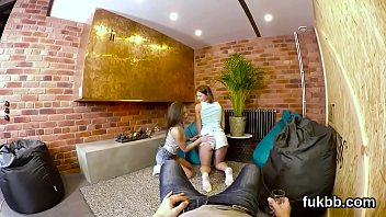 Slutty teen fingers quim and gets licked and pounded in pov