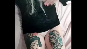 פותחת את המנוש