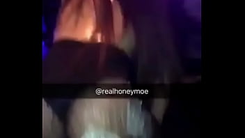 Honeymoe twerking in club one