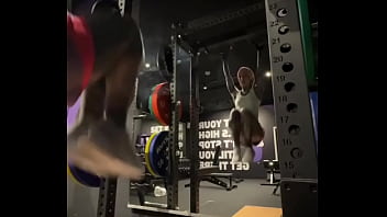 ️️ do you like to go to the gym let me know your favorite workout routines or what motivates you to h