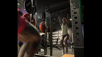 ️️ do you like to go to the gym let me know your favorite workout routines or what motivates you to h