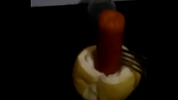 Fodendo o cuzinho do pão Fodendo o cuzinho do pão