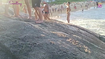 Bruna santiny é casada com um corno que deixa ela satisfazer todos seus desejos de dar pra todos os caras