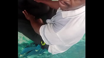 I fucked the pretty girl that lost her way in the bush