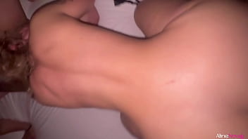 Dois machos uma loira e gozada na bunda pt2 aline novak