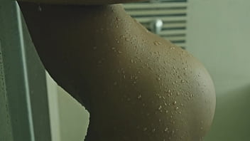 Sanktor sexy maid masturbates in the bathroom