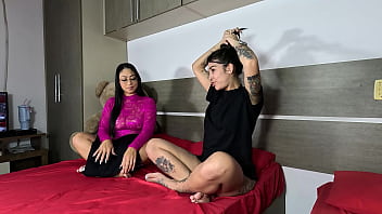 Estreia do programa na cama com maya entrevistando nikatsu