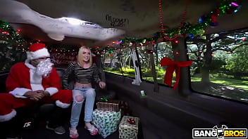 Xmas special with a sexy elf