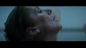 Catherine deneuve in the hunger 1983