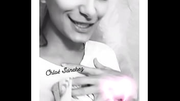 Tu veux te branler avec moi mp moi je suis dispo pour des shows privés