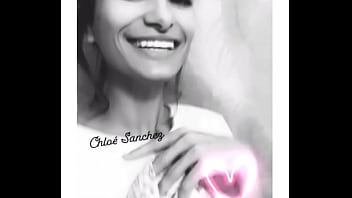 Tu veux te branler avec moi mp moi je suis dispo pour des shows privés