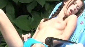 Teen fingers self outside