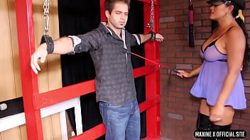 Salacious & busty babe maxine x rides submissive thief ricky evers