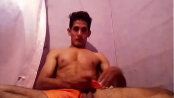 Para todo el mundo a solas para todos