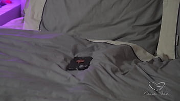 Sexting time blonde charlie forde gets off before going to bed
