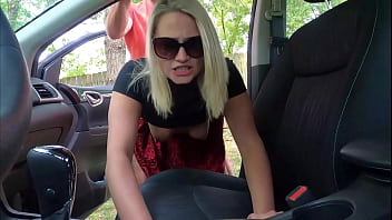 Hotwife gets fucked in her car