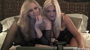 Hot lesbian duo performance of sexy julia ann & hot bobbi ede