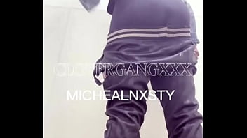 Sometimes i get side track all i was supposed to be doing was using the bathroom but yall no me full video includes ass