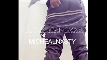 Sometimes i get side track all i was supposed to be doing was using the bathroom but yall no me full video includes ass