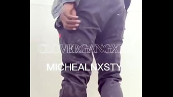 Sometimes i get side track all i was supposed to be doing was using the bathroom but yall no me full video includes ass