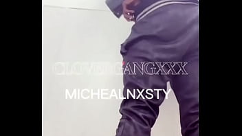 Sometimes i get side track all i was supposed to be doing was using the bathroom but yall no me full video includes ass