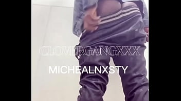 Sometimes i get side track all i was supposed to be doing was using the bathroom but yall no me full video includes ass