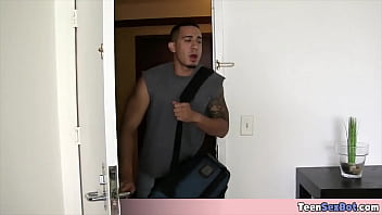 Quick bdsm style experiment with skinny stepsis