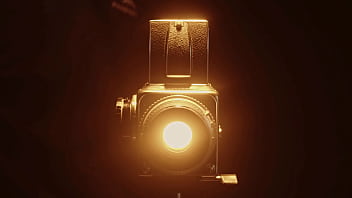 Peitinho bicudo jorrando leite enquanto essa putinha se acaba na siririca