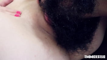 Surubão entre amigos fodendo a namorada do amigo e ele a minha