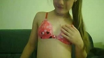 Teen camgirl solo masturbation