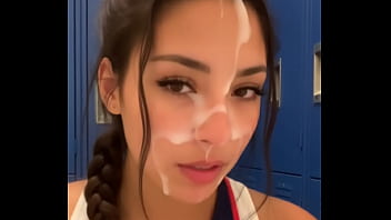 சூடான பெண் ஐ