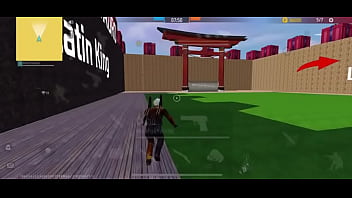 Joven de color obscuro es destrozado mientras estudia Joven de color obscuro es destrozado mientras estudia