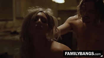 Hot milf shocked after getting home late in night ⭐ Hot milf shocked after getting home late in night ⭐