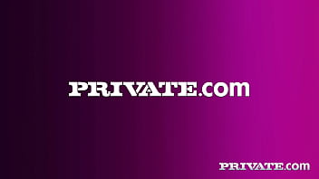 Real estate agent scarlett ale